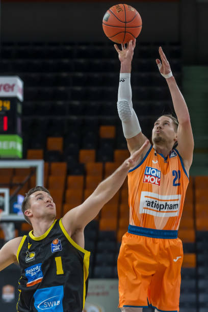 和对球队需 和对球队需