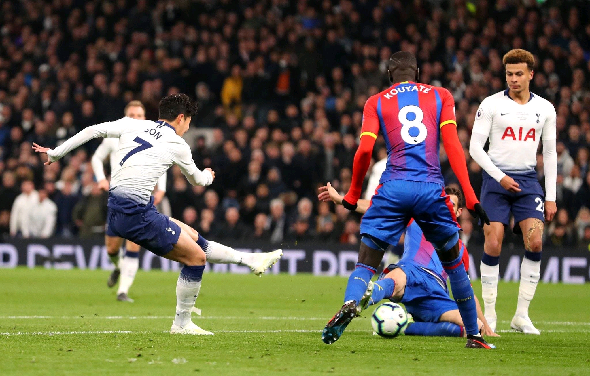 在整个比赛 在整个比赛